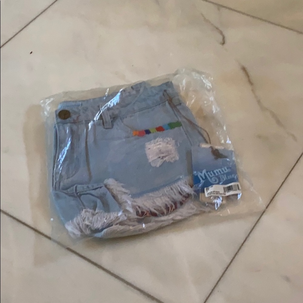 Show me your mumu shorts